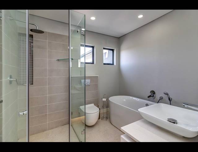6 BEDROOM HOUSE FOR SALE IN STEYN CITY